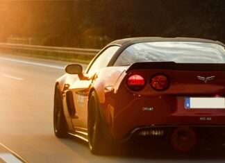 Ile koni ma Corvette z06?