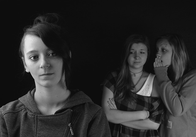 Kto powinien osadzać puszki elektryczne? Kto powinien osadzać puszki elektryczne?