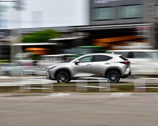 Ile kosztuje Lexus NX 450h?